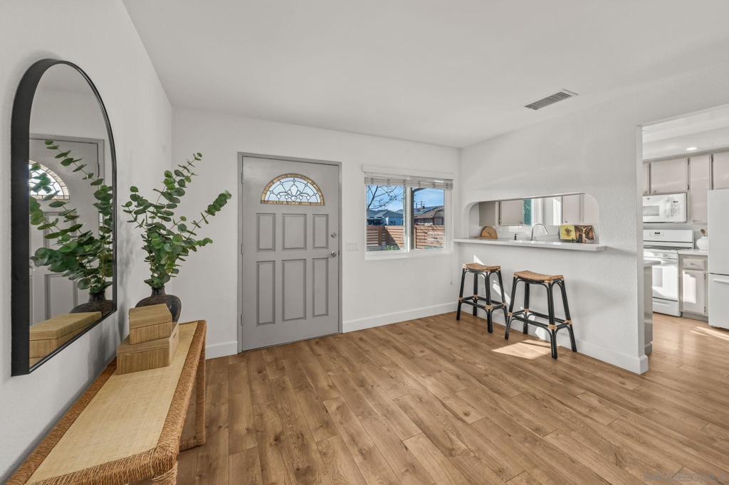 MLS #250045862SD image #11