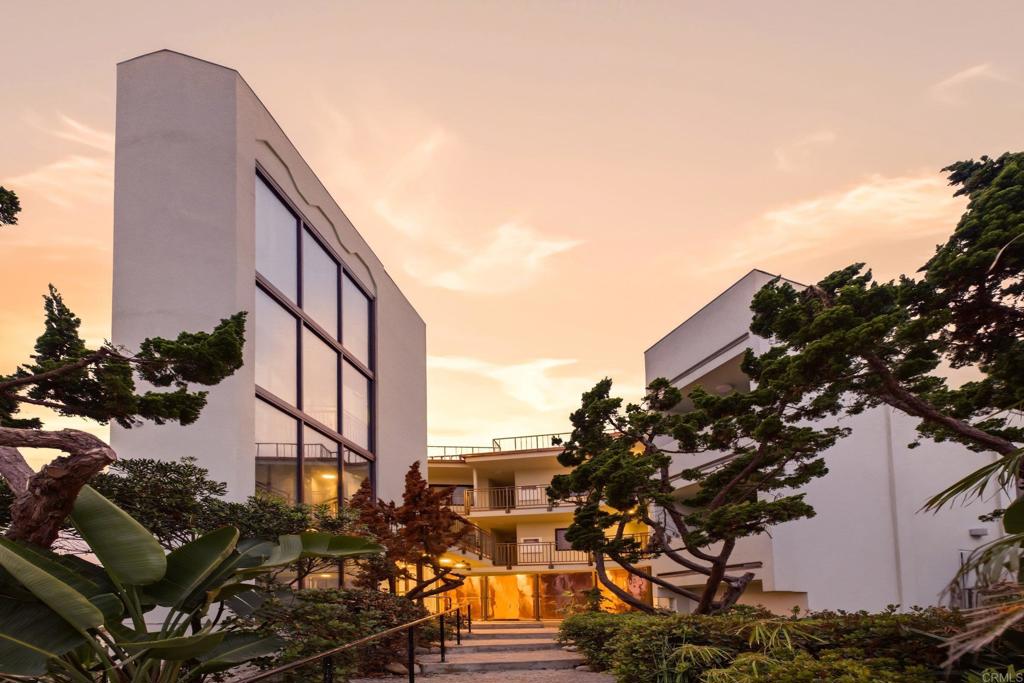 4909 Orchard Avenue - photo 3