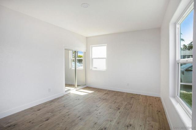 634 Spruce Ave, Imperial Beach CA: https://media.crmls.org/mediaz/2fe054b0-3a06-45a8-9a7a-51078af3a21c.jpg