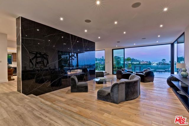 Drew Fenton | 920 Linda Flora Drive Los Angeles CA | MLS: 7630035