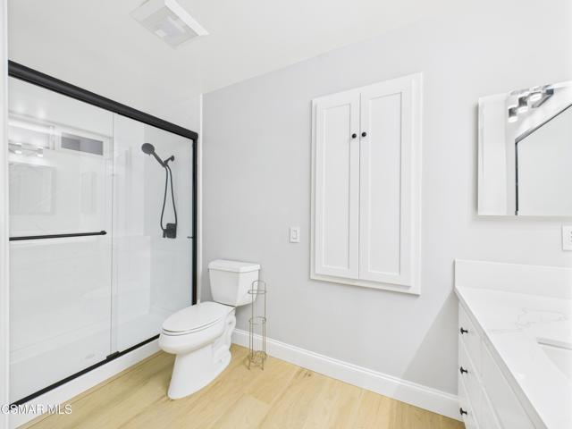 29650 Kimberly Drive, Agoura Hills CA: https://media.crmls.org/mediaz/2fe13918-6fe1-4808-941d-a09a1014961b.jpg