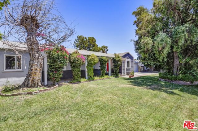5926 Cleon Avenue photo 5