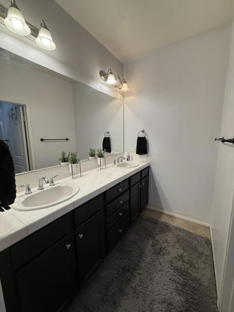 250 Paseo Bravo, Palm Desert CA: https://media.crmls.org/mediaz/2fe25bd3-87f9-4634-a1d6-ddc879862c22.jpg