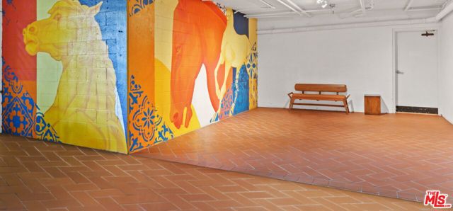 1430 N HARPER Avenue, West Hollywood CA: https://media.crmls.org/mediaz/2fe54555-c5e6-4b86-98a1-570abca0f6f2.jpg