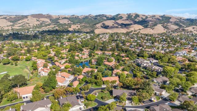 8501 Grenache Court, San Jose CA: https://media.crmls.org/mediaz/2fe5d0c3-4cea-4f5b-b744-156fb7ea7166.jpg