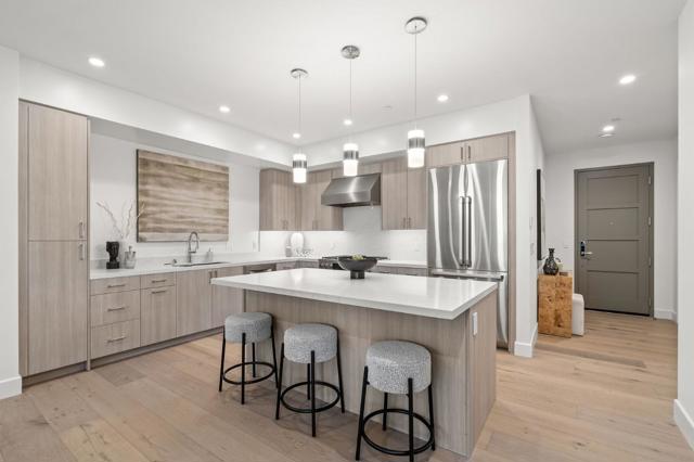 425 First Street, Los Altos CA: https://media.crmls.org/mediaz/2fe5e63a-b9a5-49e8-acf1-b780304a2c0f.jpg