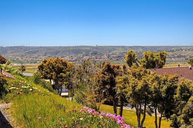 Detail Gallery Image 30 of 38 For 3660 Vista Campana #42,  Oceanside,  CA 92057 - 2 Beds | 2 Baths