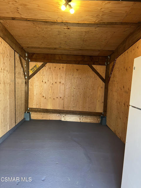 4049 Colonial Avenue, Los Angeles CA: https://media.crmls.org/mediaz/2fe652f8-9f17-4bcc-bbdd-6ca34e3149a6.jpg