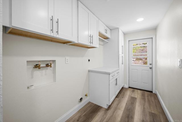 Detail Gallery Image 27 of 28 For 325 Santa Helena Dr, Solana Beach,  CA 92075 - 6 Beds | 4 Baths