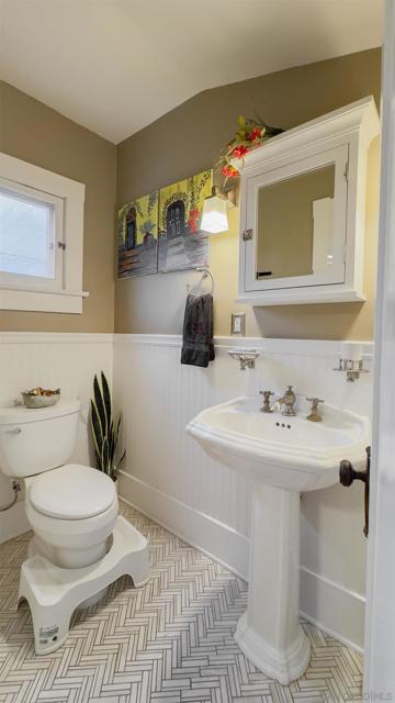 3446 28th Street, San Diego CA: https://media.crmls.org/mediaz/2fe72307-4043-497e-93a1-ecf56c0dfb1e.jpg