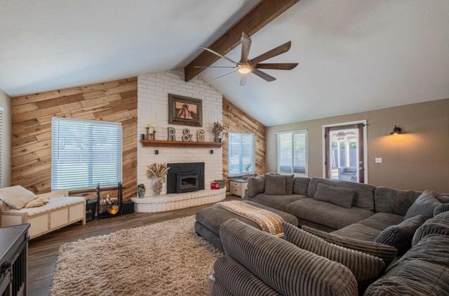 26891 Fonda Avenue, Madera CA: https://media.crmls.org/mediaz/2fe7652b-79cc-4cf3-8109-a2a6c7ea3f3b.jpg