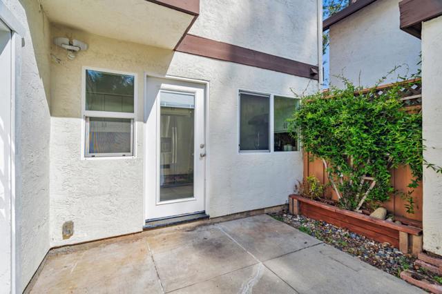 7145 Rouse Court, San Jose CA: https://media.crmls.org/mediaz/2fe766b8-3b5d-44b7-9a9d-1973c10d462d.jpg