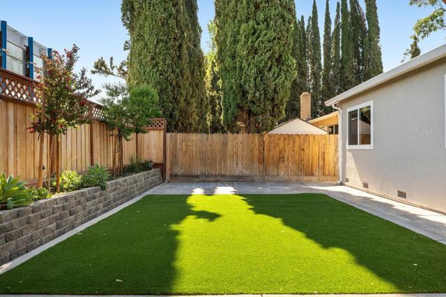 1800 McPeak Court, Tracy CA: https://media.crmls.org/mediaz/2fe79e43-662b-449d-809a-5e94b7b98f98.jpg