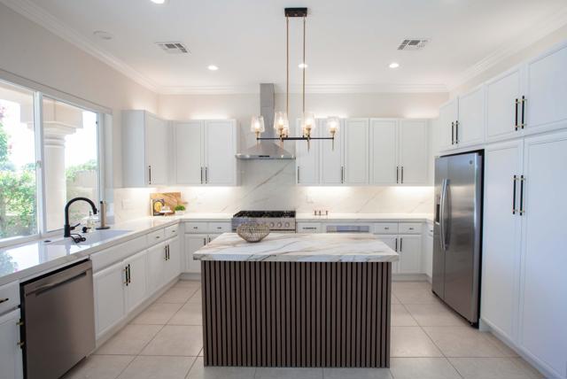 49460 Mission Drive W W Drive, La Quinta CA: https://media.crmls.org/mediaz/2fe83324-3d46-48cb-aba0-afd562d9e944.jpg