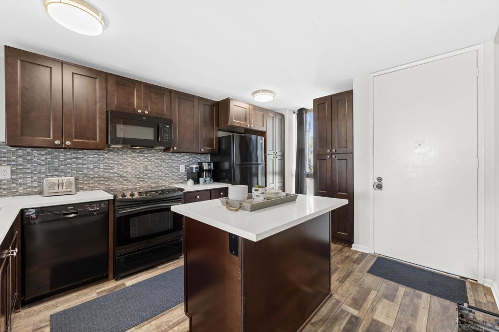 999 Pacific St - photo 9