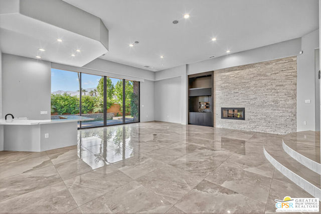 50385 Via Amante, La Quinta CA: https://media.crmls.org/mediaz/2fe8d7e9-b652-438a-9166-13fe6abc322a.jpg