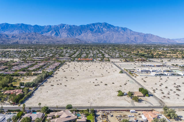 35335 Via Josefina, Rancho Mirage CA: https://media.crmls.org/mediaz/2fe97c4f-a2c5-4ae4-bebb-dc16eb563f6a.jpg