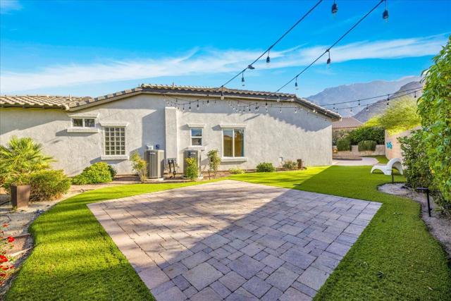 1121 Palmas, Palm Springs CA: https://media.crmls.org/mediaz/2fe9aa2e-cb4d-4990-8489-8aae9285ae44.jpg