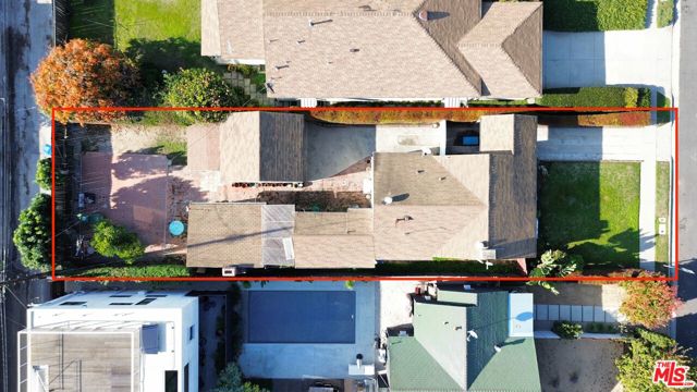 1757 Wellesley Avenue, Los Angeles CA: https://media.crmls.org/mediaz/2fe9e55c-b440-41b8-bd71-b7e35c75c392.jpg