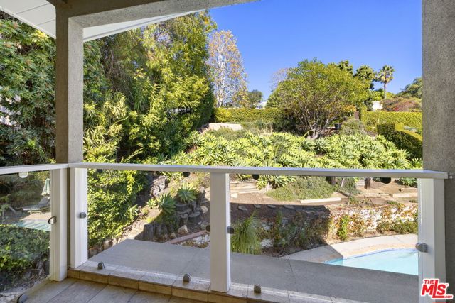 Drew Fenton | 11215 W Sunset Boulevard Los Angeles CA | MLS: 7520415 Drew Fenton | 11215 W Sunset Boulevard Los Angeles CA | MLS: 7520415