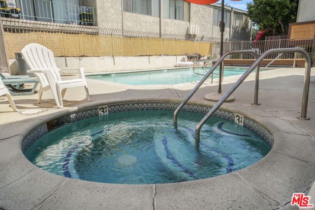 5534 Sylmar Avenue, Sherman Oaks CA: https://media.crmls.org/mediaz/2fec0214-212a-47e1-9b68-0c86325c4309.jpg