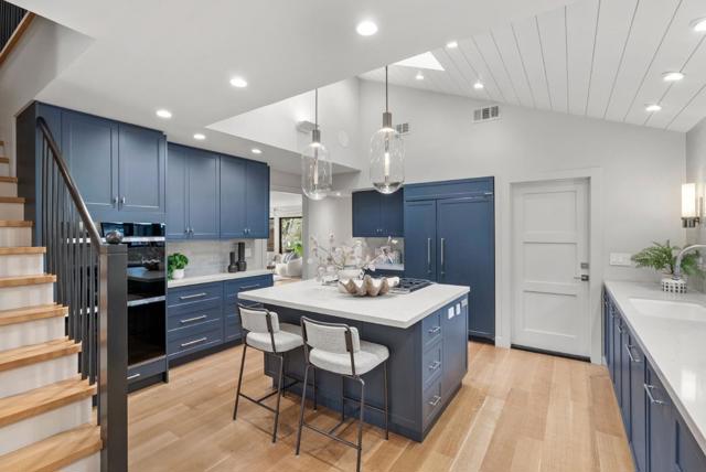 1863 Edgewood Drive, Palo Alto CA: https://media.crmls.org/mediaz/2fec2523-4bbd-4b1f-a4b7-28ebe8b16129.jpg