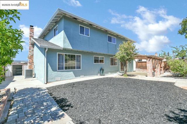 232 Boulder Drive, Antioch CA: https://media.crmls.org/mediaz/2fec3e38-d2cd-49ae-ad6c-964b8462c1a0.jpg