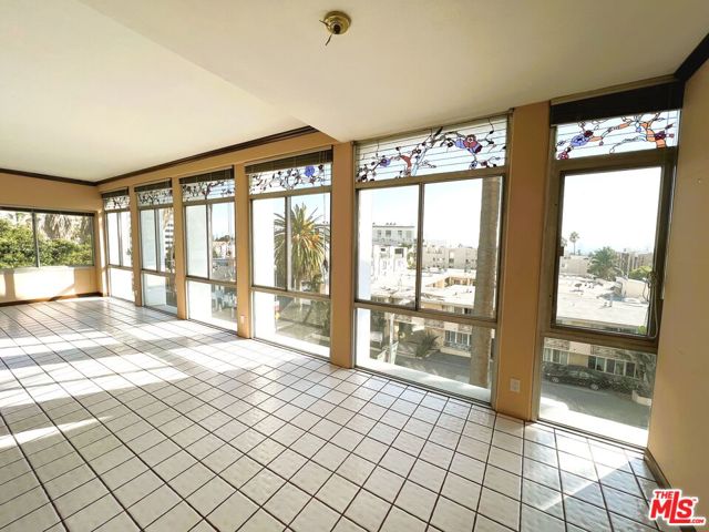 MLS# 23320563