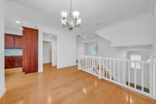 Image 8 of 35 For 1009 Jena Terrace