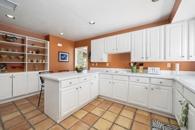 40480 Via Entrada, Rancho Mirage CA: https://media.crmls.org/mediaz/2fee437b-5a90-4a91-a744-8643bb23114b.jpg