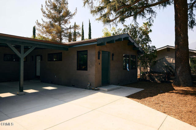 Detail Gallery Image 2 of 35 For 2135 Navarro Ave, Altadena,  CA 91001 - 3 Beds | 2 Baths