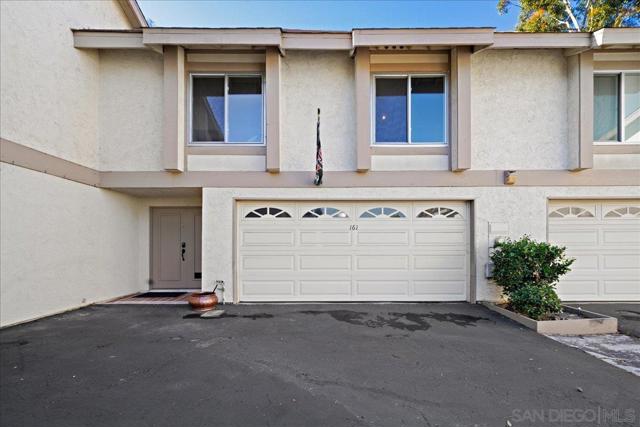 5440 Baltimore Dr, La Mesa CA: https://media.crmls.org/mediaz/2fef6986-4e69-43c1-8c93-ce2911740769.jpg