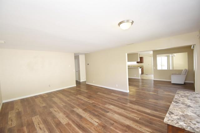 10957 VALLE VISTA ROAD, Lakeside CA: https://media.crmls.org/mediaz/2ff05066-2b26-493c-ab84-5fbba6486783.jpg