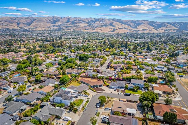 2733 Suisun Avenue, San Jose CA: https://media.crmls.org/mediaz/2ff0ef1f-0aa4-404f-8c48-cc2f29e0c8f2.jpg
