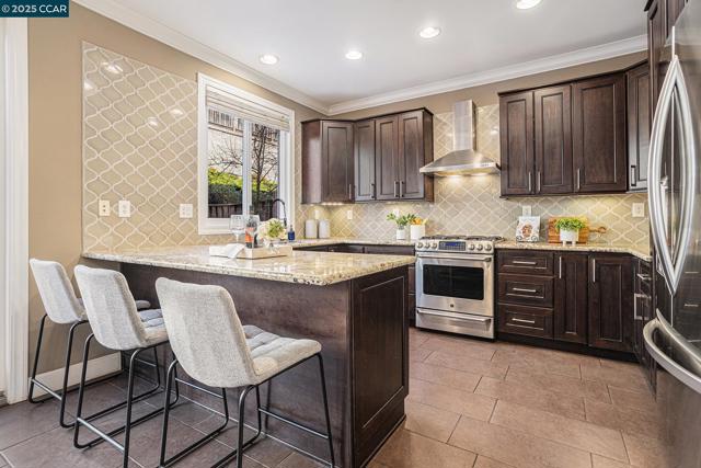 Image 15 of 50 For 203 Seacliff Way