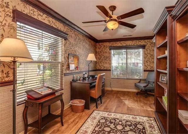 988 Alta, Palm Springs CA: https://media.crmls.org/mediaz/2ff4214a-a0ef-4c8c-b842-f084fbb9ce9c.jpg