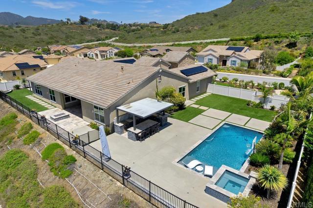 Detail Gallery Image 44 of 46 For 1733 Lemonadeberry Ln, Vista,  CA 92084 - 5 Beds | 3/1 Baths