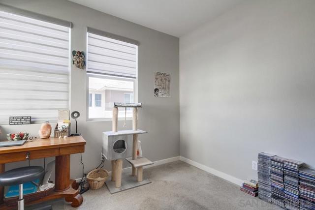 2092 Tango Loop, Chula Vista CA: https://media.crmls.org/mediaz/2ff45e39-91e2-42a8-a342-7bded2718b20.jpg