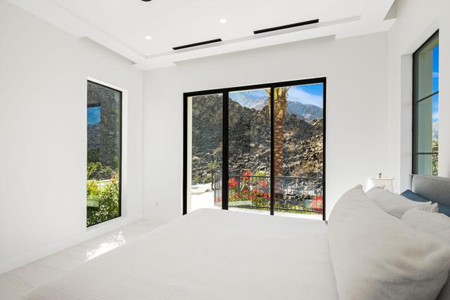 53985 Del Gato Drive, La Quinta CA: https://media.crmls.org/mediaz/2ff46da5-69ea-45f4-b0b5-4ed810bfb586.jpg