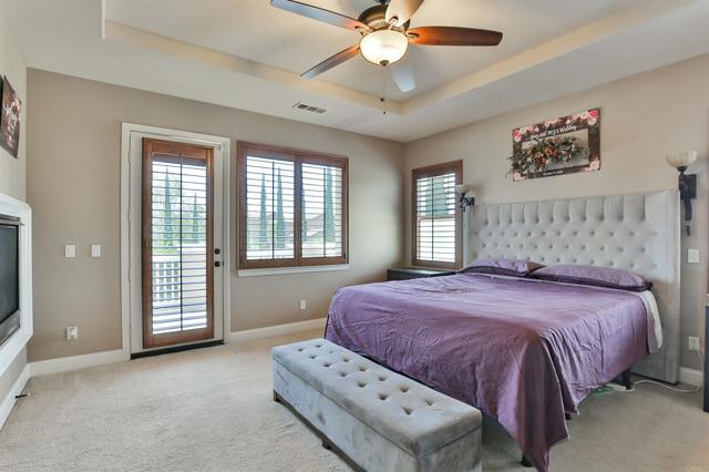 1932 Corte Cantanta, Chula Vista CA: https://media.crmls.org/mediaz/2ff487e3-d9ca-4411-aaf2-673f5248ff27.jpg