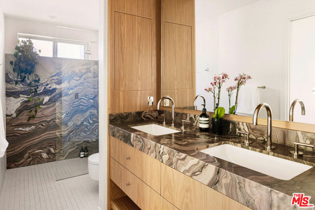 9061 Keith Avenue, West Hollywood CA: https://media.crmls.org/mediaz/2ff541d3-b504-47d4-82d6-21bec4153c9c.jpg