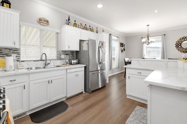 Detail Gallery Image 8 of 25 For 718 Sycamore Ave #14,  Vista,  CA 92083 - 3 Beds | 2 Baths