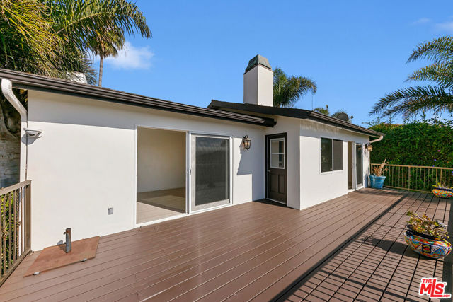 30630 Morning View Drive, Malibu CA: https://media.crmls.org/mediaz/2ff64363-1674-431e-92d3-c5364601455c.jpg