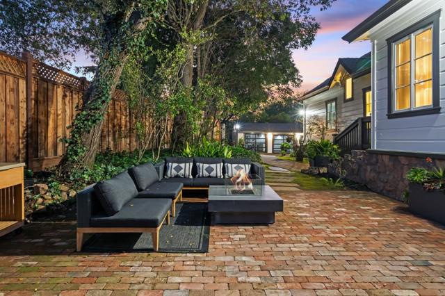 19050 Camino Barco, Saratoga CA: https://media.crmls.org/mediaz/2ff657e2-3d17-4fa3-b55b-709ded66cbf4.jpg