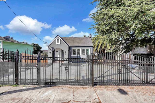 9431 Thermal St, Oakland, California 94605, ,Multi-Family,For Sale,Thermal St,41075743