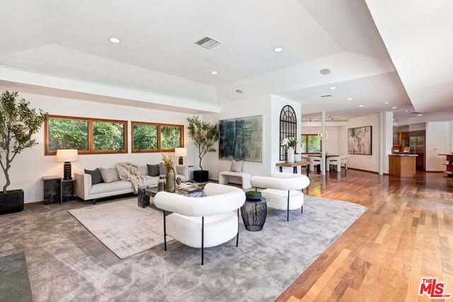 4463 Bergamo Drive photo 6