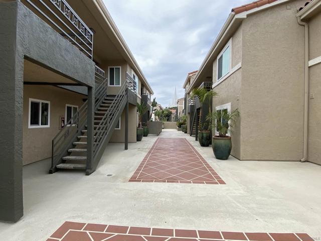 7405 Charmant, San Diego, California 92122, 2 Bedrooms Bedrooms, ,2 BathroomsBathrooms,Condominium,For Sale,Charmant,250019992SD