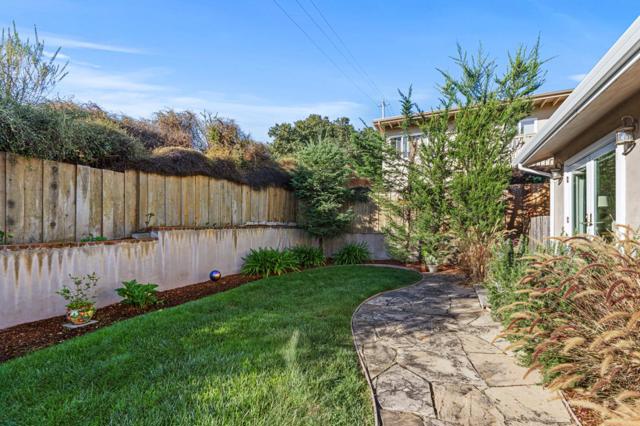 1109 McClellan Avenue, Monterey CA: https://media.crmls.org/mediaz/2ff7bec7-5093-4db6-8507-ee36b487f968.jpg