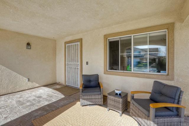 Detail Gallery Image 7 of 34 For 32274 Corte Illora, Temecula,  CA 92592 - 3 Beds | 2 Baths