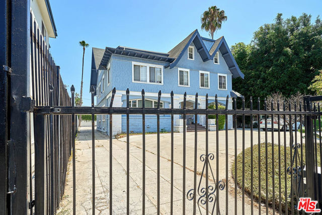 1414 Wilton Place, Los Angeles, California 90019, ,Multi-Family,For Sale,Wilton,24426273